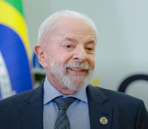 Em meio à crise com o Congresso, Lula faz reunião emergencial com ministros para decidir prioridades no Legislativo