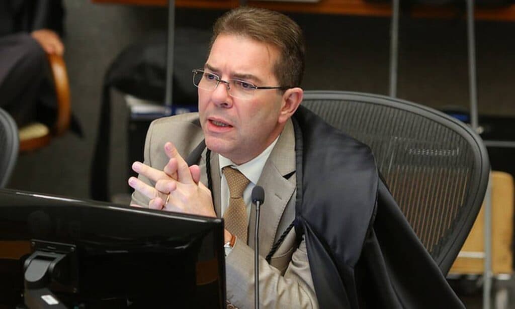 A UFRN e a Faculdade de Direito de Natal — memória e aspiração