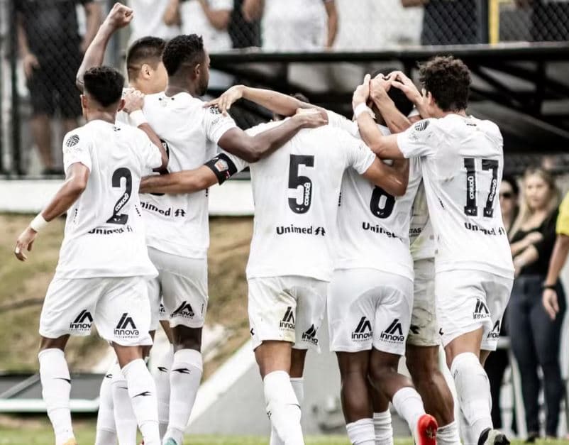 ABC atropela Santa Cruz, faz 5 a 0 no Frasqueirão e dispara na liderança do Potiguar