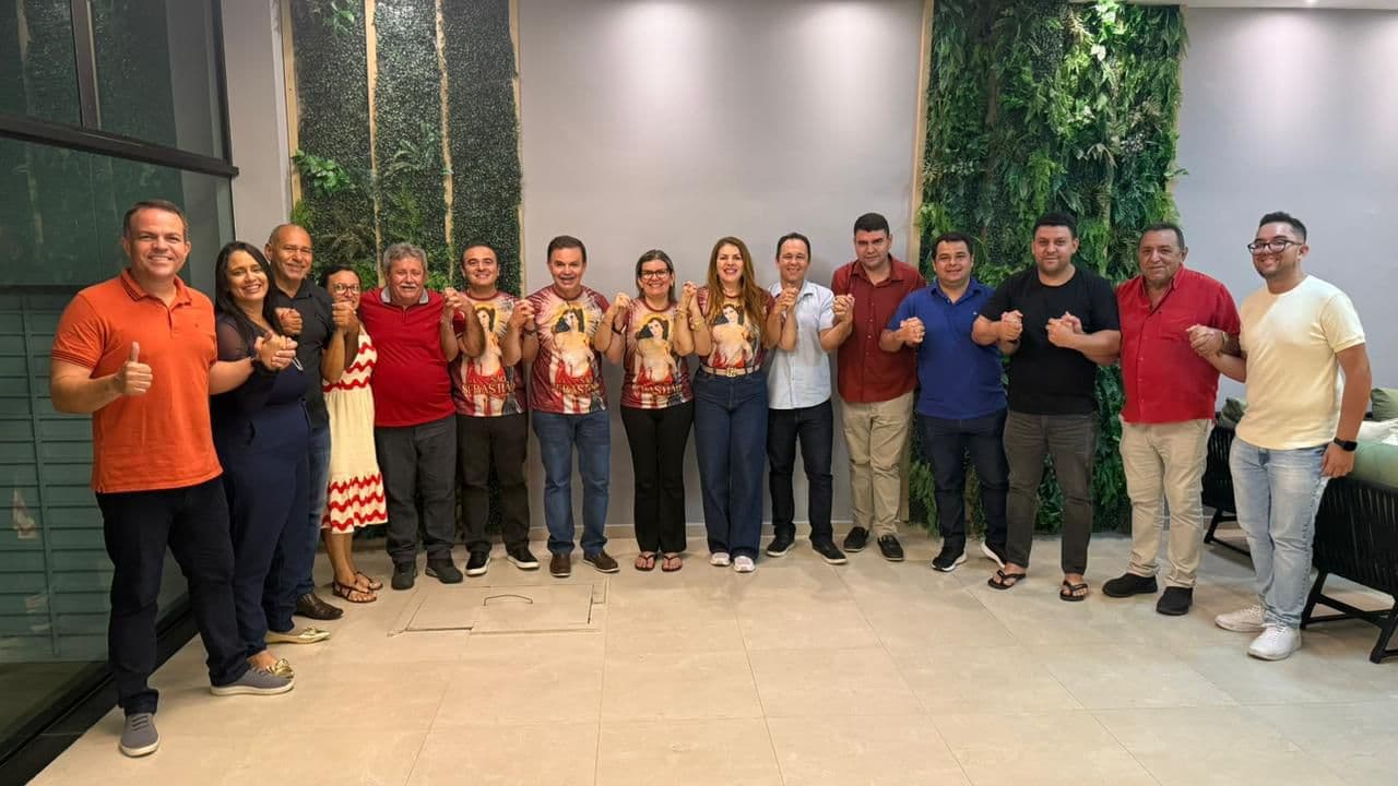 Nina Souza recebe apoio do ex-prefeito Flávio de Beroi, do prefeito Joquinha e de sete vereadores em Nova Cruz