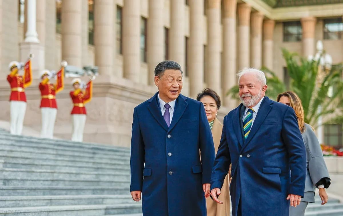 Xi Jinping promete a Lula o apoio da China em "tempos turbulentos"