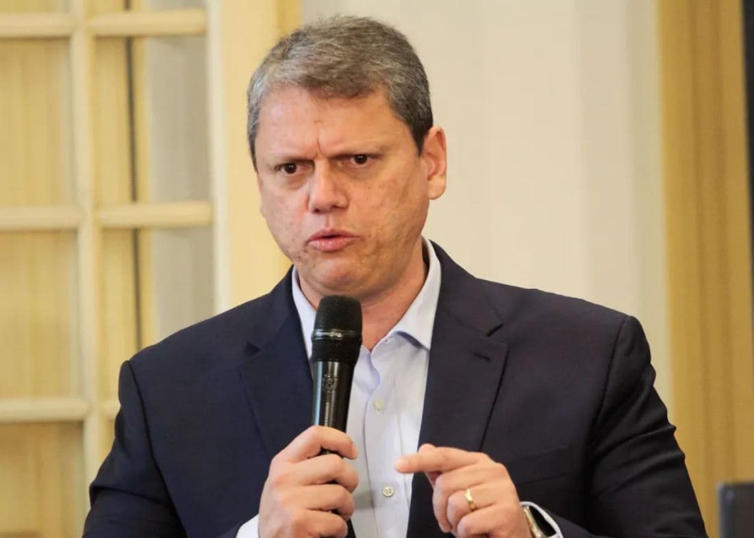 "Tarcísio é homem correto, não prejudicaria Bolsonaro", diz presidente do PL