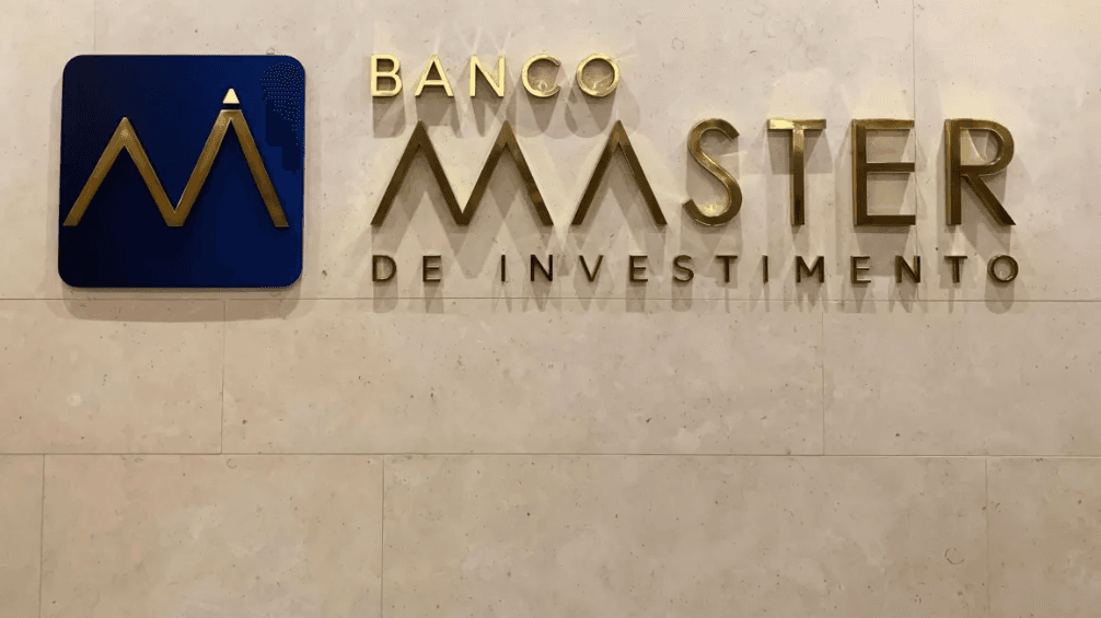 COMPLIANCE ZERO TRAVADA: STF bloqueia perícia de R$ 5,7 bilhões do Banco Master