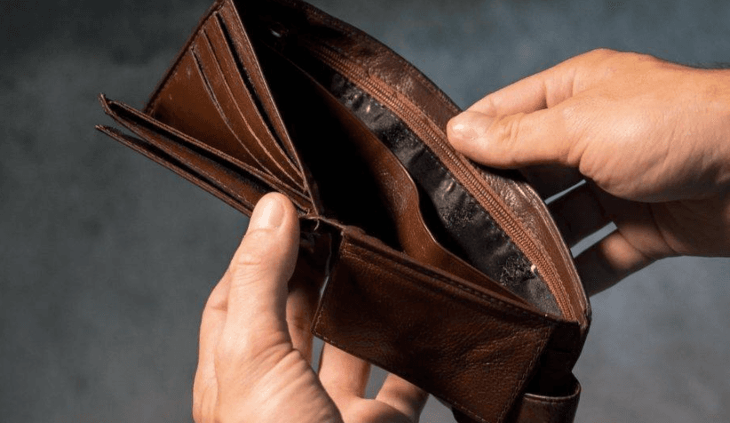 Aposentados e pensionistas do Governo do Estado revoltados por não terem recebido o 13º salário
