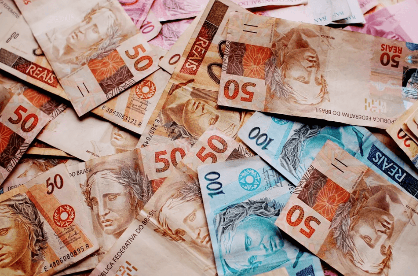 Gastos públicos alcançam R$ 233 bilhões nos 15 primeiros dias de 2026