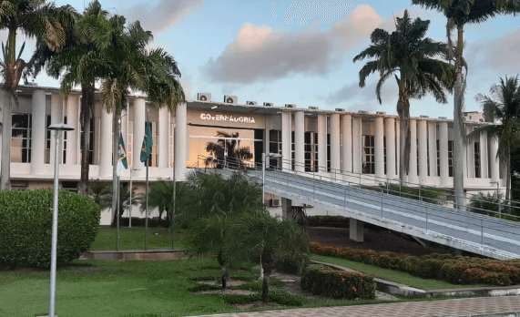 Governo do Estado confirma novo atraso do 13º e diz que pagamentos serão concluídos na segunda-feira (12)