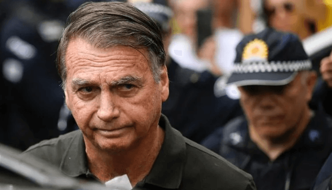 Conselho Federal de Medicina determina sindicância sobre garantia de assistência médica a Bolsonaro