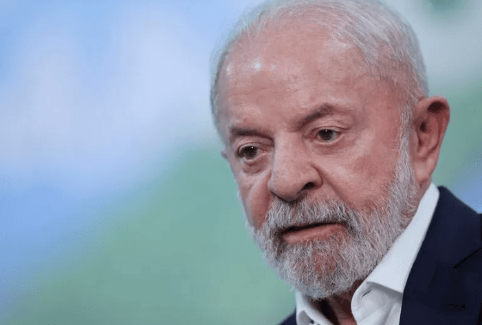Lula sanciona orçamento de 2026 com veto a aumento do Fundo Partidário e cortes em programas sociais