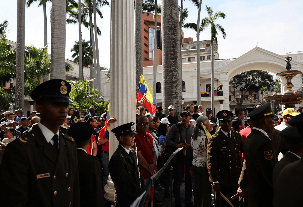 Venezuela detém 14 jornalistas em sessão da Assembleia Nacional; um deles foi deportado