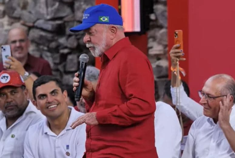 Em evento do PT, Lula elogia parceria com China e critica disputa global por minerais estratégicos