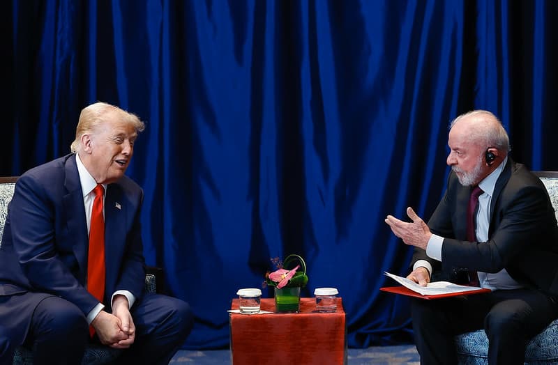 Trump diz que ‘se dá muito bem’ com Lula e ‘adoraria recebê-lo’ na Casa Branca