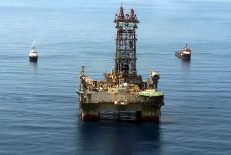 Ibama pune Petrobras após vazamento no mar e aplica multa milionária na Margem Equatorial