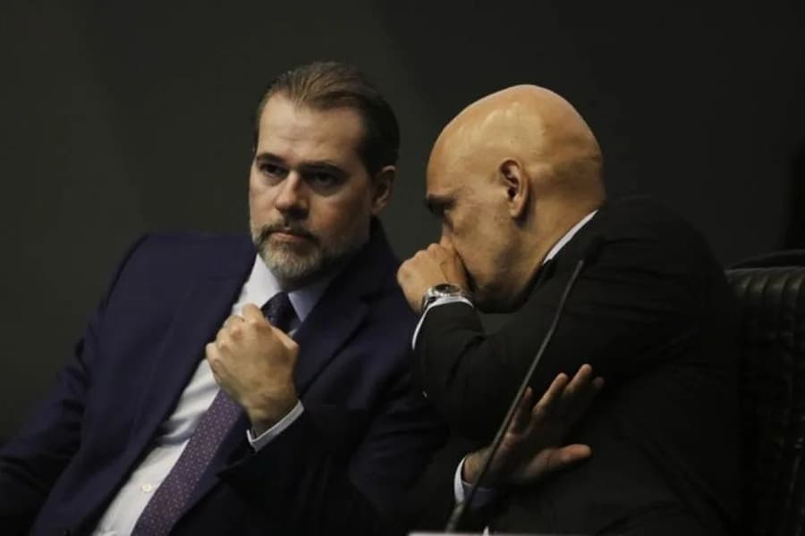 CPI do Crime aprova convites a Moraes e Dias Toffoli e convoca Vorcaro