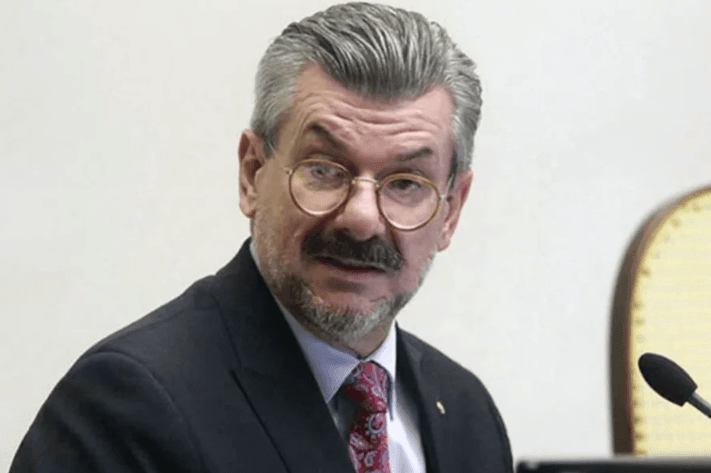 Ministro do STJ Marco Buzzi é acusado de assédio sexual contra jovem de 18 anos