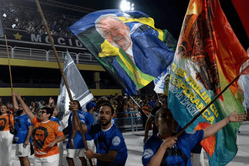 PT faz recomendações proibindo expressões de ‘cunho eleitoral' por filiados, apoiadores e dirigentes em desfile com homenagem a Lula