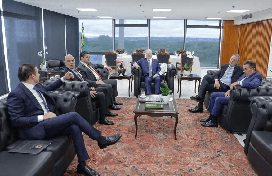 STF e Congresso concordam em criar "regra de transição" para penduricalhos