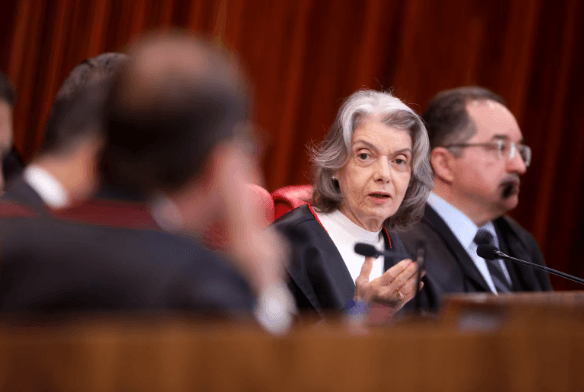 TSE diz que juízes devem evitar opinar sobre política e eventos com candidatos