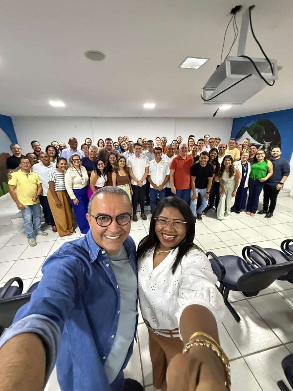 Prefeita Nilda reúne vereadores e aliados políticos para declarar apoio a Kelps Lima para deputado federal