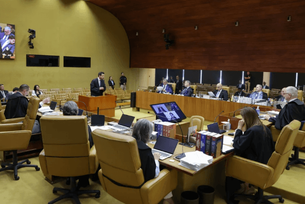 Juízes criticam decisão do STF sobre penduricalhos e falam em “desmonte” da carreira