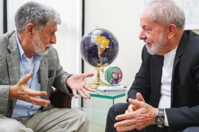Petistas aconselham Lula a se distanciar de assessor por causa de rumos da política externa