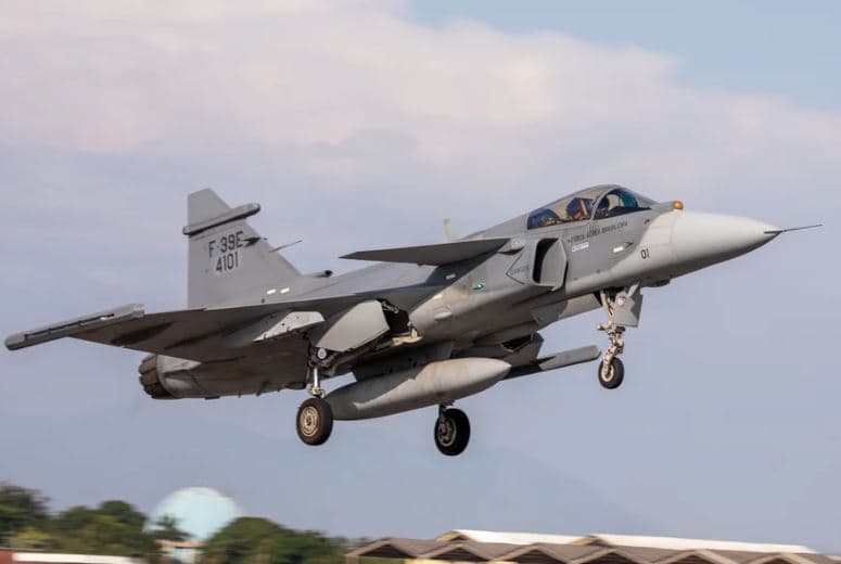 FAB recorre a regra excepcional para evitar paralisação de programas militares