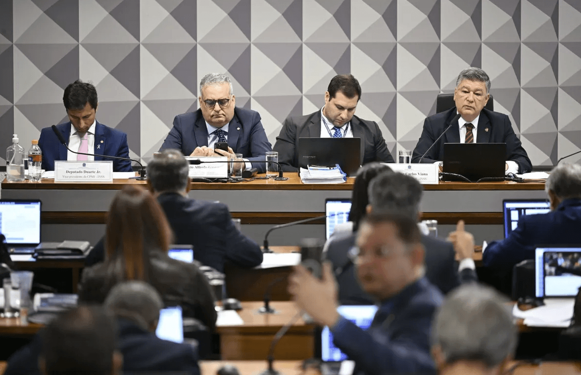 STF esvazia CPMI do INSS e livra ao menos 10 nomes de depoimentos