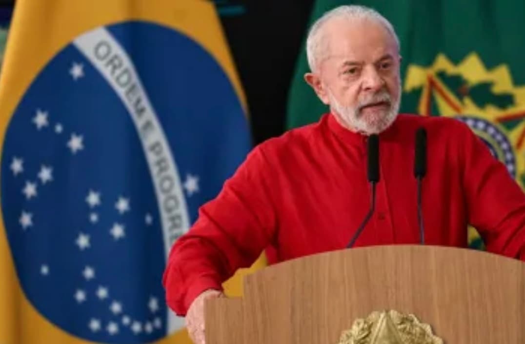 Lula trata convite de Kast a Flávio como “indelicadeza” diplomática