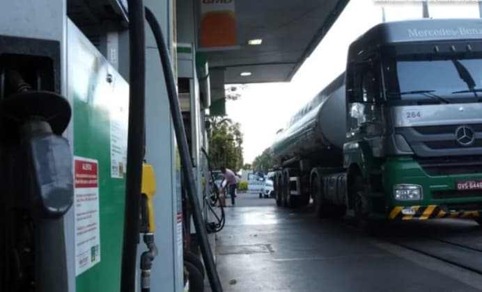Distribuidoras alertam governo federal para risco de desabastecimento de combustíveis no país