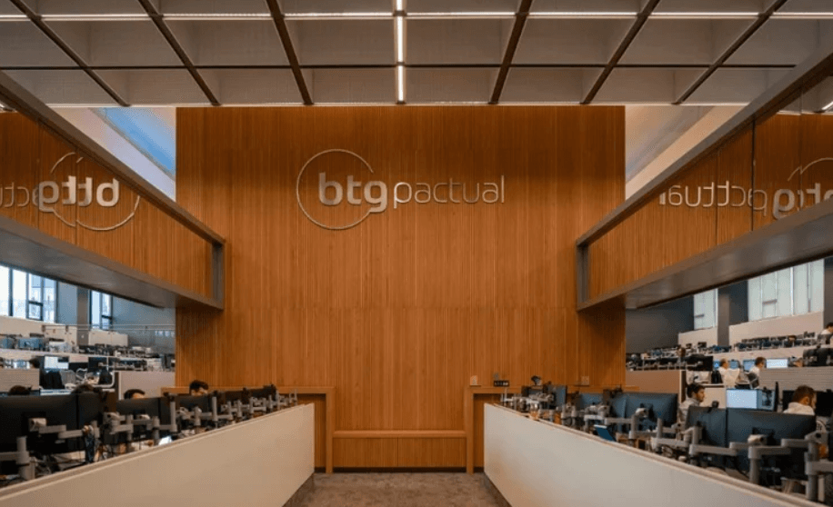 Hacker desvia R$ 100 milhões do BTG, que suspende operações com Pix