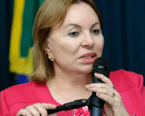Deputada comprou apartamento de R$ 4 milhões e carro de luxo com dinheiro desviado do INSS