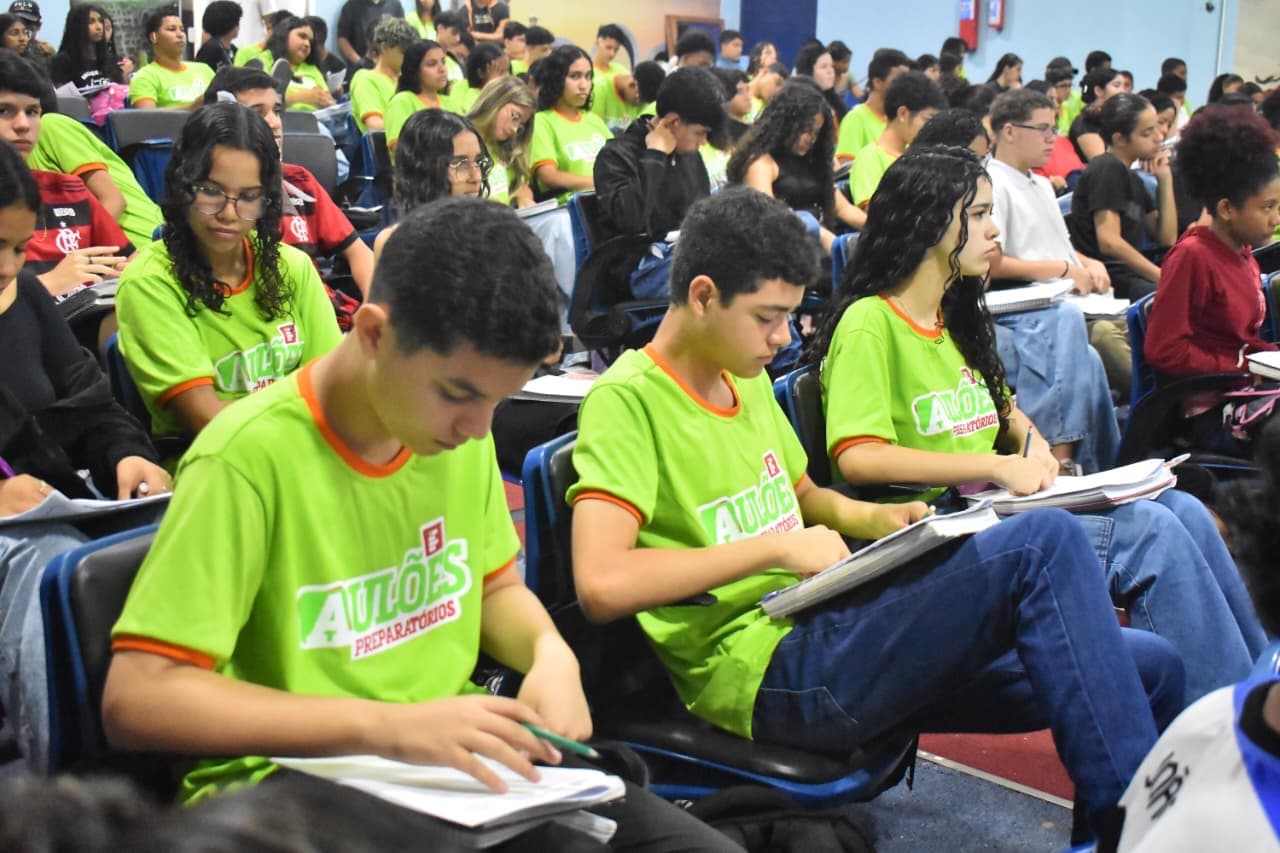 Prefeitura de São Gonçalo disponibiliza transporte gratuito para estudantes que participarão do Aulão Preparatório do IFRN