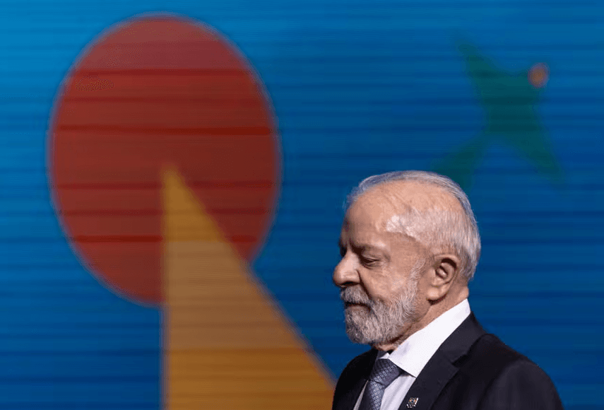 PESQUISA DATAFOLHA: Avaliação negativa de Lula chega a 40%, contra 32% de positiva