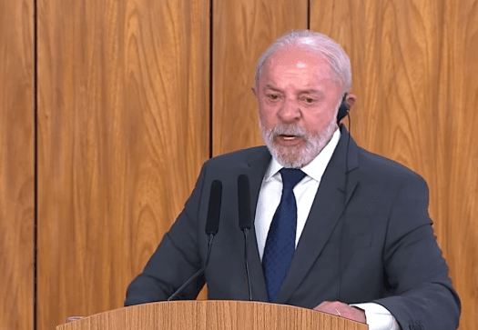 [VÍDEO] Lula: ‘Se a gente não se preparar na questão de defesa, qualquer dia alguém invade a gente'