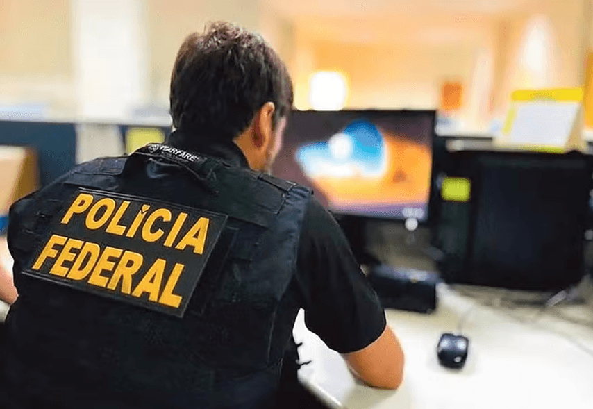 Peritos criminais afirmam que programas usados pela PF para acessar conteúdo de celular permitem rastrear mensagens apagadas
