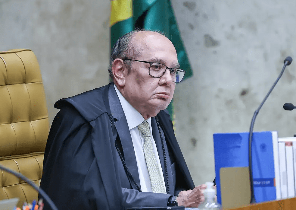 Gilmar pegou carona em avião da empresa de Vorcaro após posse do irmão
