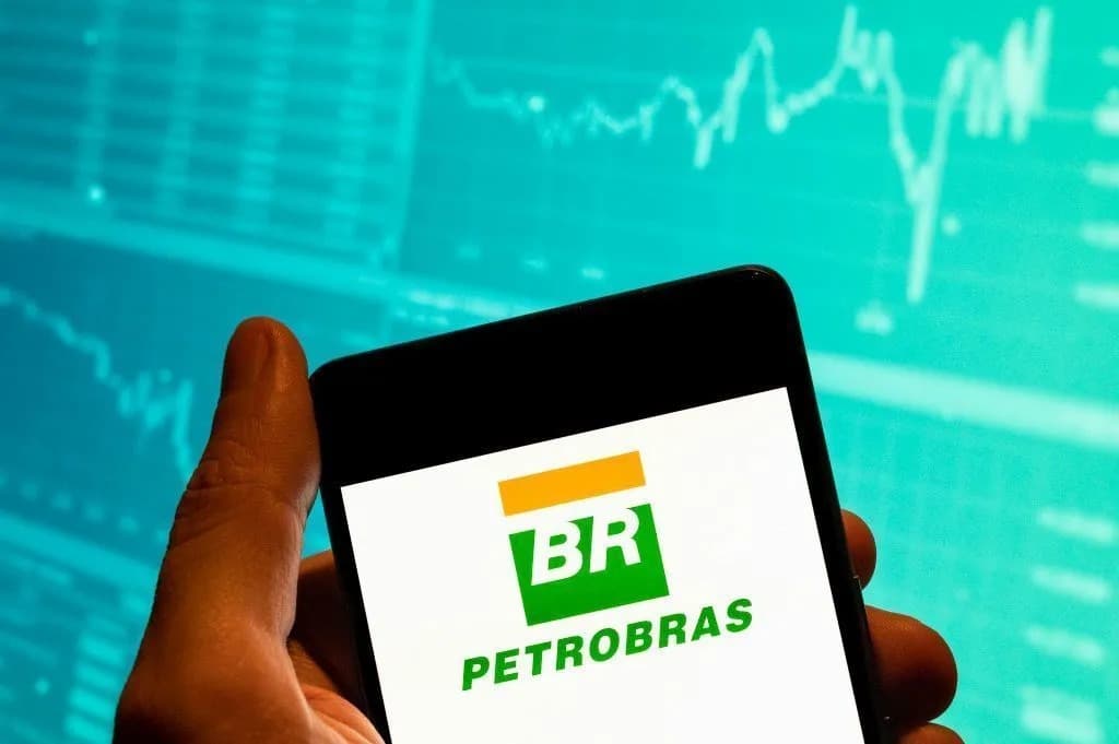 Petrobras anuncia aumento de 55% para querosene de aviação, diz agência