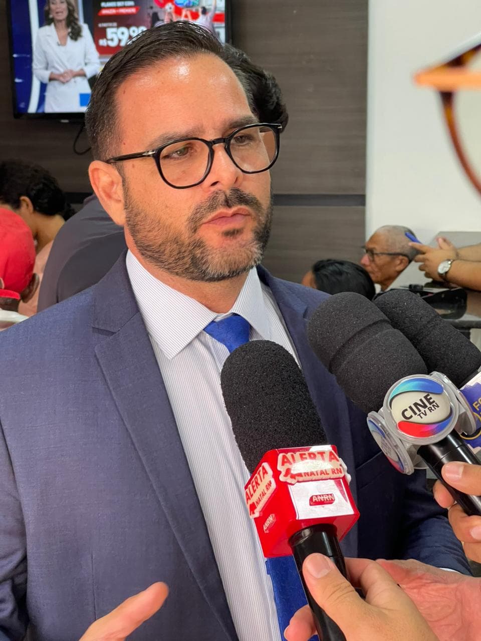 Rafael Correia toma posse como vereador em Extremoz