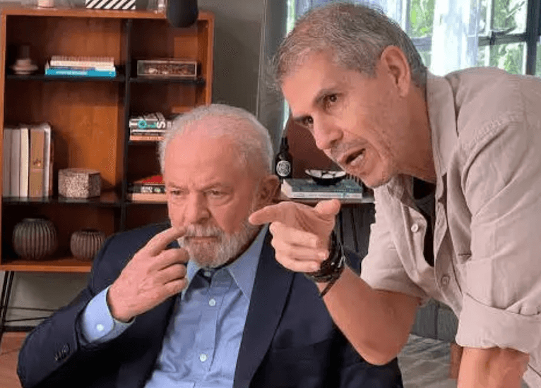 Pesquisa que favorece Lula é de empresa contratada pelo governo