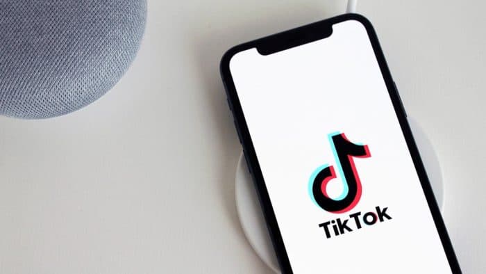 PT aciona TSE e pede punição ao TikTok por vídeos com “violência política”