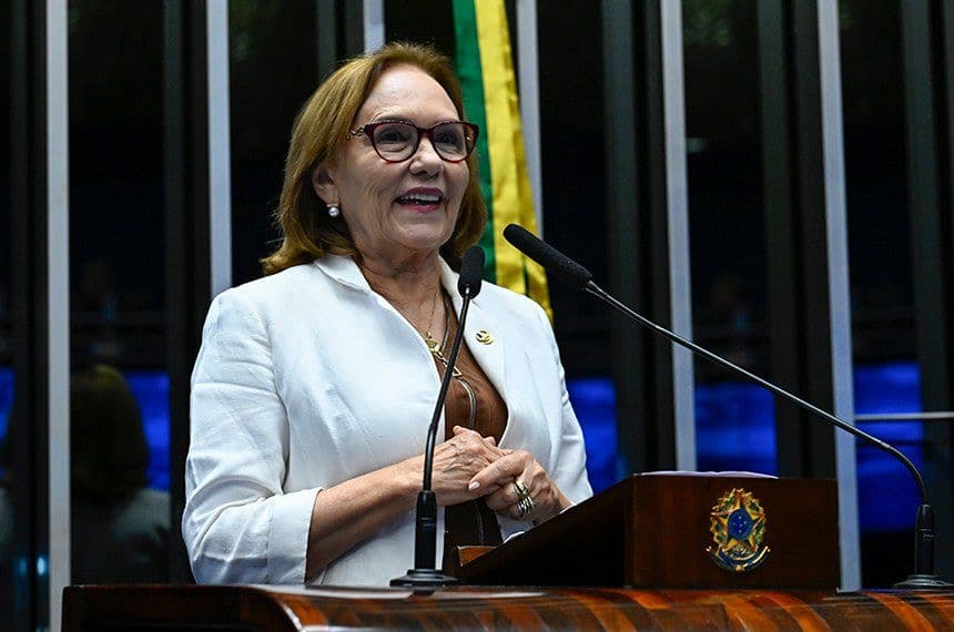 Senadora Zenaide relatou lei para acabar com a espera de 2 milhões de pessoas na fila do INSS