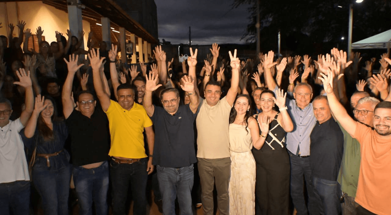 Álvaro Dias recebe apoio do prefeito Rafael Matias e grupo político em São Bento do Trairi