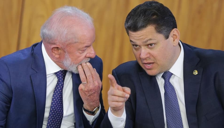 Escala 6×1 pode não acabar agora; entenda o impacto da crise entre Lula e Alcolumbre