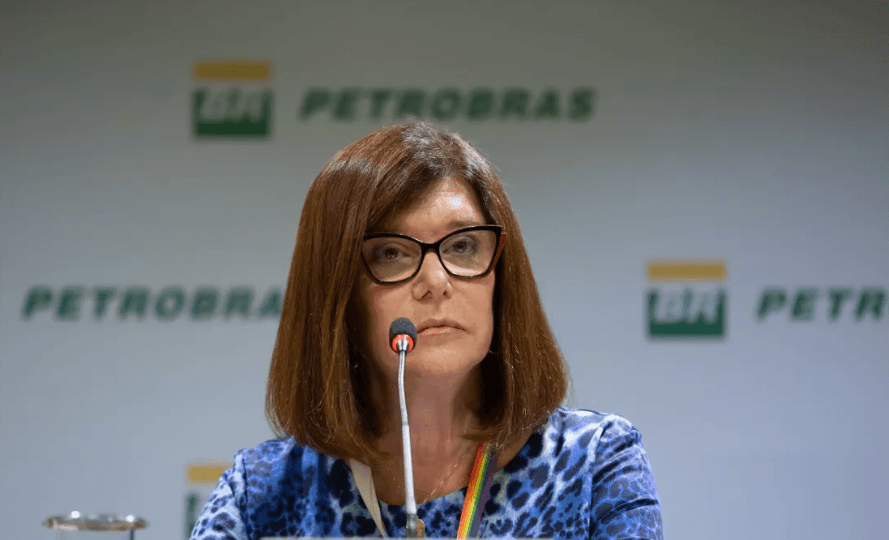 Alta na gasolina "vai acontecer já já", diz presidente da Petrobras