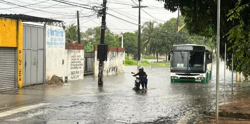ALERTA MÁXIMO: Inmet alerta para alagamentos e chuva forte no RN neste domingo (17)