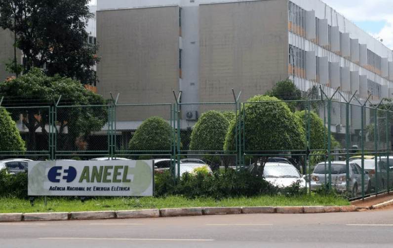 Aneel mantém bandeira amarela e conta de luz segue mais cara em junho