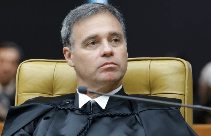 Mendonça vê interferência da PF no inquérito do INSS após troca de delegado que comandava investigações e cobra resultado das buscas