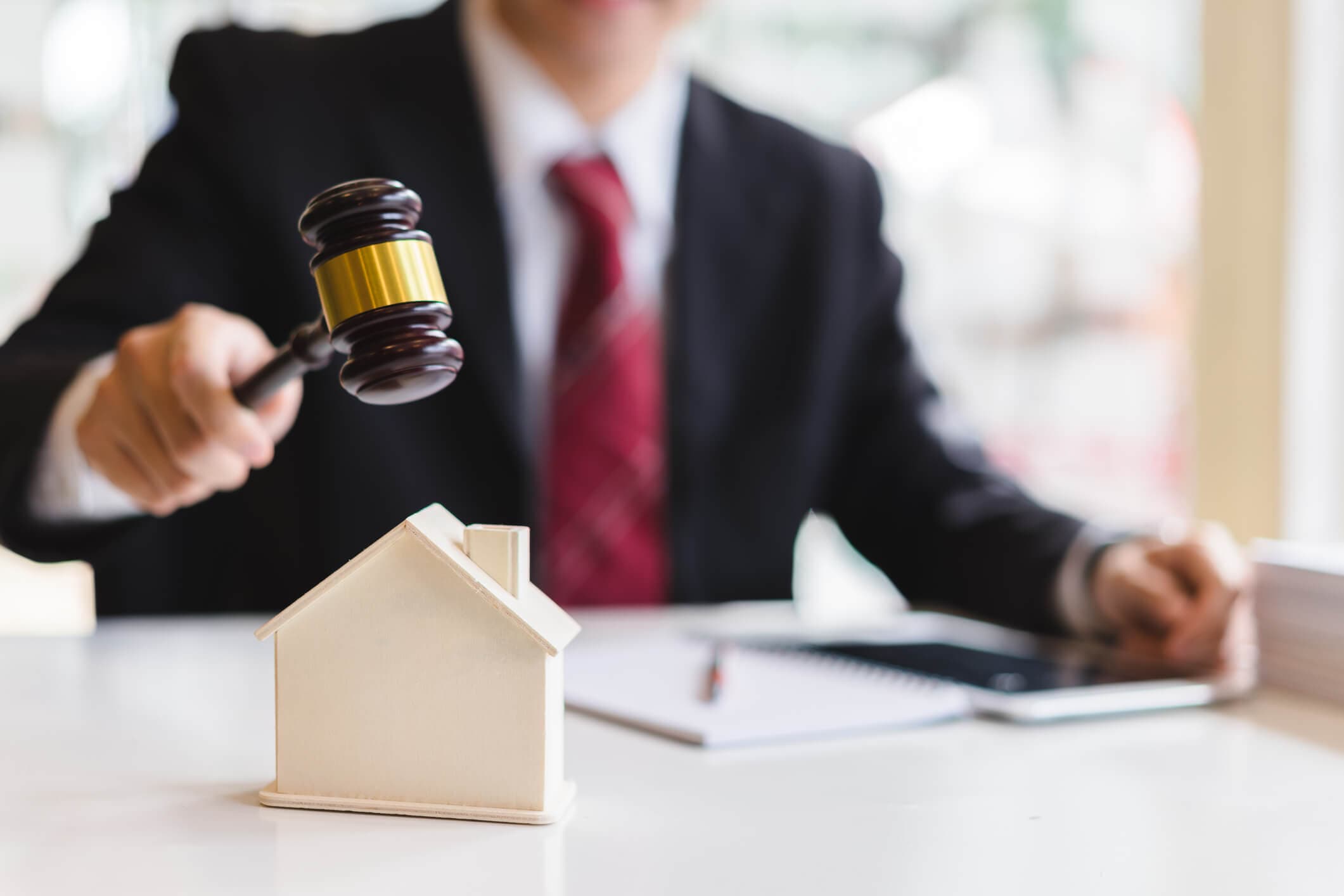 Flats, apartamentos e prédios vão a leilão com até 50% de desconto nesta quarta (27) no RN