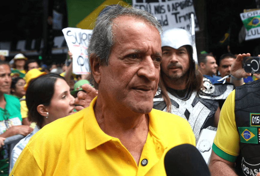 Valdemar diz que não passa pela cabeça do PL trocar Flávio Bolsonaro por outro candidato ao Planalto e crava: "ele vai ganhar as eleições"