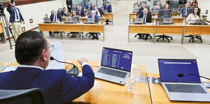 Veto de Fátima é derrubado e ALRN garante repasse automático de ICMS, IPVA e Fundeb direto às prefeituras do RN
