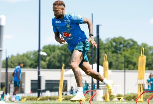 Neymar treina com o grupo e se aproxima de estreia na Copa do Mundo